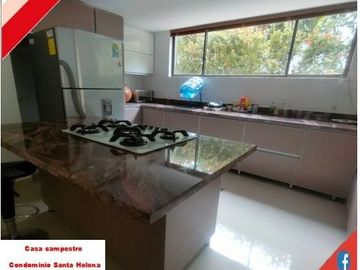 VENDE CASA CAMPESTRE - COND. SANTA HELENA - YAGUARA (HUILA-COL)