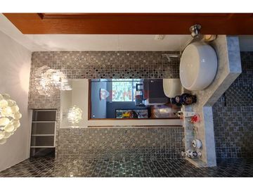 Venta!!! Exclusivo Flat En Av. Ayacucho A 1 Cuadra Del Parque Martinelli Y 2 Cuadras De La Av. Benavides- Santiago De Surco