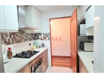Venta!!! Exclusivo Flat En Av. Ayacucho A 1 Cuadra Del Parque Martinelli Y 2 Cuadras De La Av. Benavides- Santiago De Surco