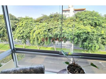 Venta!!! Exclusivo Flat En Av. Ayacucho A 1 Cuadra Del Parque Martinelli Y 2 Cuadras De La Av. Benavides- Santiago De Surco