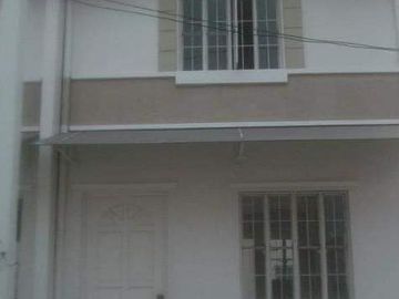 Town House, Baccor, Cavite