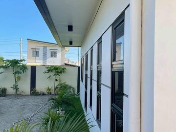 FUNCTIONAL MODERN HOME WITH EXPANSIVE LOT IN PAMPANGA NEAR SM TELABASTAGAN