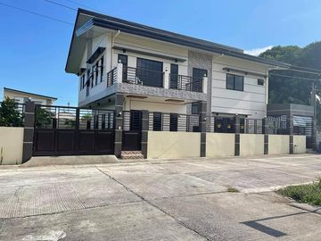 FUNCTIONAL MODERN HOME WITH EXPANSIVE LOT IN PAMPANGA NEAR SM TELABASTAGAN