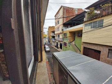 VENTA AMPLIA CASA EN LA CONCORDIA 10 MTS DE FRENTE