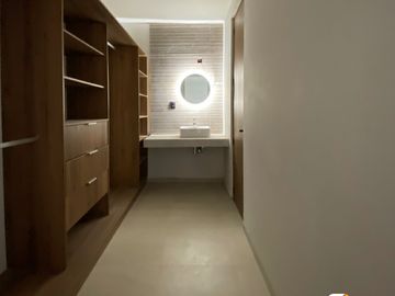 Casa en Villamagna de 4 recamaras, con Rooftop y preciosa distribución,