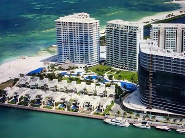 Departamento de lujo, vista al mar, club de playa, campo de golf, Puerto Cancún