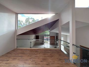 Casa de una sola planta con excelente ubicación en el sector de Challuabamba