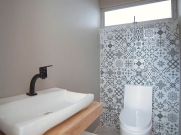 Casa de una sola planta con excelente ubicación en el sector de Challuabamba