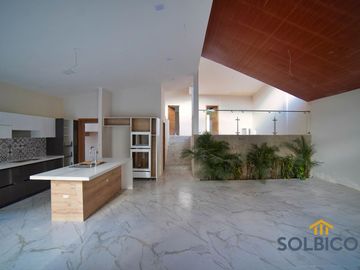 Casa de una sola planta con excelente ubicación en el sector de Challuabamba