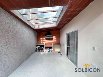 Casa de una sola planta con excelente ubicación en el sector de Challuabamba