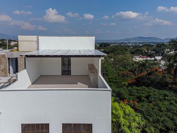 PENTHOUSE EN VENTA EN CUERNAVACA, MORELOS. ROOF GARDEN, ALBERCA, GIMNASIO. EN ZONA EXCLUSIVA.