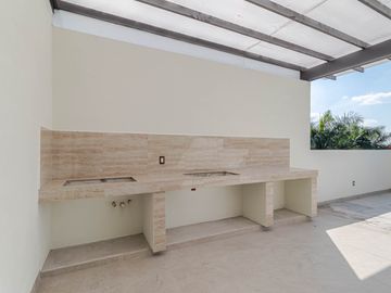 PENTHOUSE EN VENTA EN CUERNAVACA, MORELOS. ROOF GARDEN, ALBERCA, GIMNASIO. EN ZONA EXCLUSIVA.