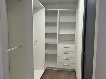 Nuevo y moderno departamento amueblado en Hexus
