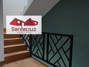 CASA EN VENTA CON HERMOSOS ACABADOS EN MIRAFLORES