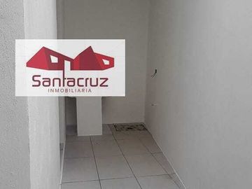 CASA EN VENTA CON HERMOSOS ACABADOS EN MIRAFLORES