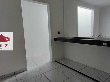 CASA EN VENTA CON HERMOSOS ACABADOS EN MIRAFLORES