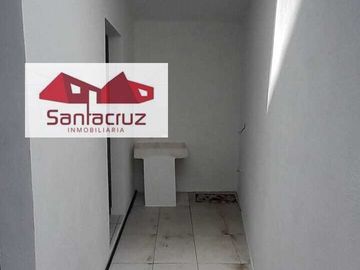 CASA EN VENTA CON HERMOSOS ACABADOS EN MIRAFLORES