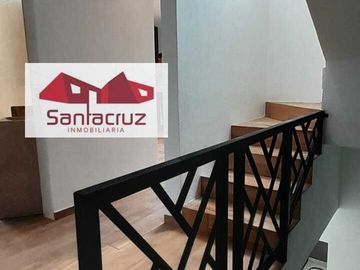 CASA EN VENTA CON HERMOSOS ACABADOS EN MIRAFLORES