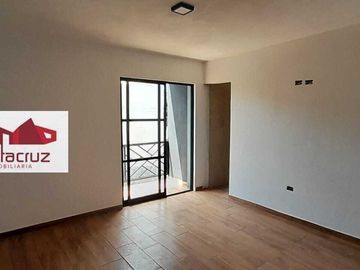 CASA EN VENTA CON HERMOSOS ACABADOS EN MIRAFLORES