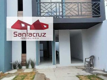 CASA EN VENTA CON HERMOSOS ACABADOS EN MIRAFLORES