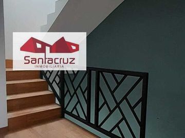 CASA EN VENTA CON HERMOSOS ACABADOS EN MIRAFLORES