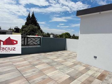 CASA EN VENTA CON HERMOSOS ACABADOS EN MIRAFLORES