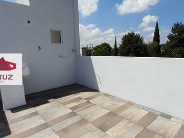 CASA EN VENTA CON HERMOSOS ACABADOS EN MIRAFLORES