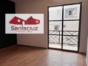 CASA EN VENTA CON HERMOSOS ACABADOS EN MIRAFLORES