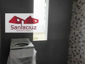 CASA EN VENTA CON HERMOSOS ACABADOS EN MIRAFLORES