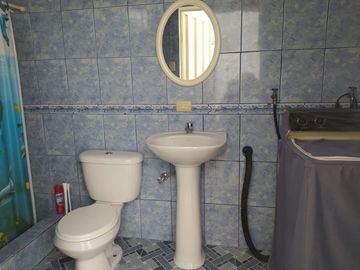 CASA DE 1 PISO, 3 DORMITORIOS 