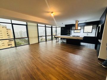 DEPARTAMENTO DUPLEX EN ALQUILER. SAN ISIDRO. CENTRO FINANCIERO. ZONA EMBAJADAS