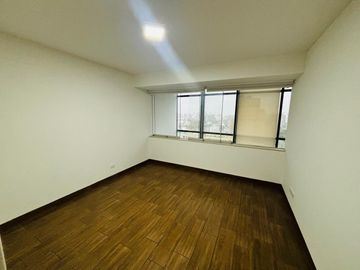 DEPARTAMENTO DUPLEX EN ALQUILER. SAN ISIDRO. CENTRO FINANCIERO. ZONA EMBAJADAS