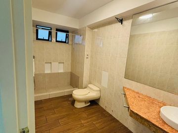 DEPARTAMENTO DUPLEX EN ALQUILER. SAN ISIDRO. CENTRO FINANCIERO. ZONA EMBAJADAS