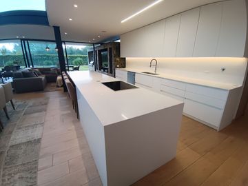 Modern and Luxurious Home Next to Club Campestre Llanogrande