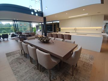 Modern and Luxurious Home Next to Club Campestre Llanogrande