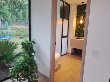 Modern and Luxurious Home Next to Club Campestre Llanogrande