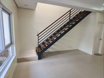 Beautiful Classic Design House and Lot For Sale in Antipolo with 3 Bedroom and 3 Toilet & Bath PH2509