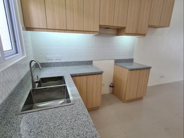 Beautiful Classic Design House and Lot For Sale in Antipolo with 3 Bedroom and 3 Toilet & Bath PH2509