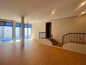 Brand new Ayala Alabang Modern Bungalow house with 6 Cara Garage
