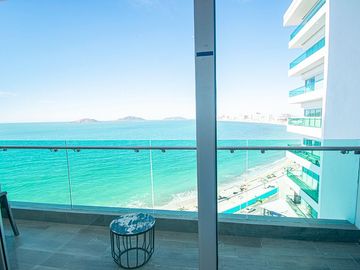 VENTA- Departamento ubicado en Torre Eme con una vista increible