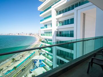 VENTA- Departamento ubicado en Torre Eme con una vista increible