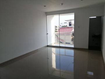 DEPARTAMENTO EN VENTA - URB. SANTA MARÍA DEL PINAR - PIURA