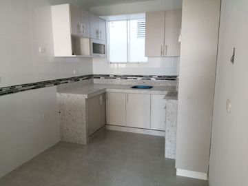DEPARTAMENTO EN VENTA - URB. SANTA MARÍA DEL PINAR - PIURA