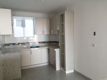 DEPARTAMENTO EN VENTA - URB. SANTA MARÍA DEL PINAR - PIURA