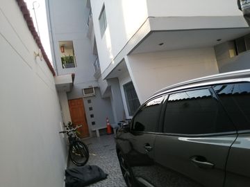 DEPARTAMENTO EN VENTA - URB. SANTA MARÍA DEL PINAR - PIURA