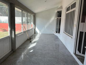 Casa De 4 Habit. Con Jardín De 250m En Xilotzingo Cerca Ciudad Universitaria (BUAP)..