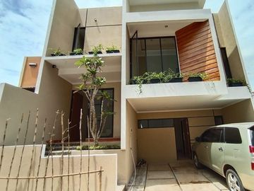 Rumah AD Condet, SIAP HUNI Murah Mewah New, Blekambang Kramatjati DKI Kota Jakarta Timur Jual Dijual