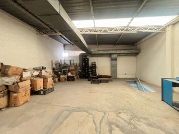 PROPIEDAD EN VENTA EXCELENTE PARA PEQUEÑA FABRICA O PARA BODEGA DE ALMACENAMIENTO CON EXCELENTE UBICACION
