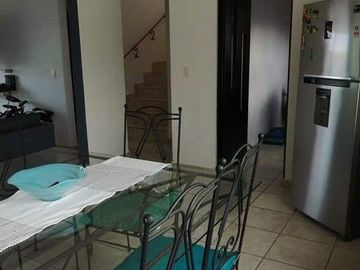 VENTA CASA SOLA EN FRACC. JARDINES  DE AHUATLÁN CUERNAVACA