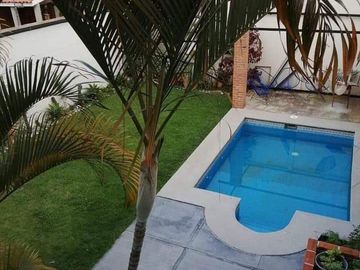 VENTA CASA SOLA EN FRACC. JARDINES  DE AHUATLÁN CUERNAVACA